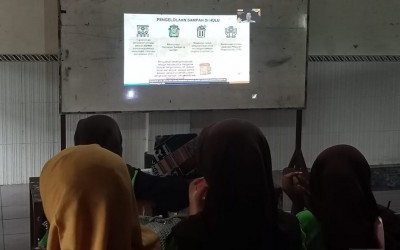 Webinar Nasional Pengolahan Sampah Tuntas MTs Al Hikmah Pasir Mijen Demak